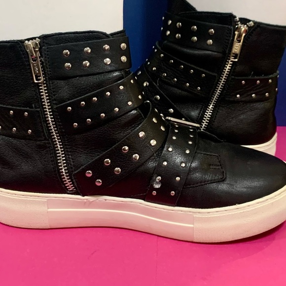 J/SLIDES Authentic studded boots - size 7 🦋 - Picture 8 of 9